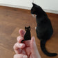Zwart houten kat pin